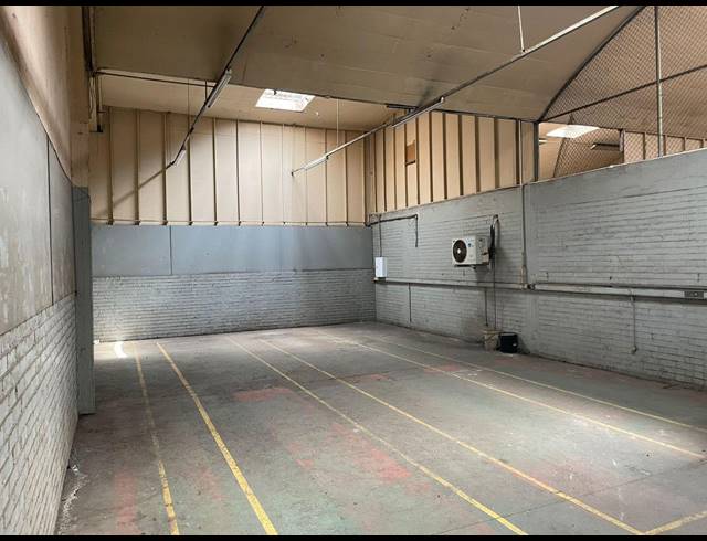 4,834M² WAREHOUSE TO LET IN ALRODE
